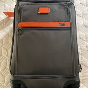 New Tumi Set